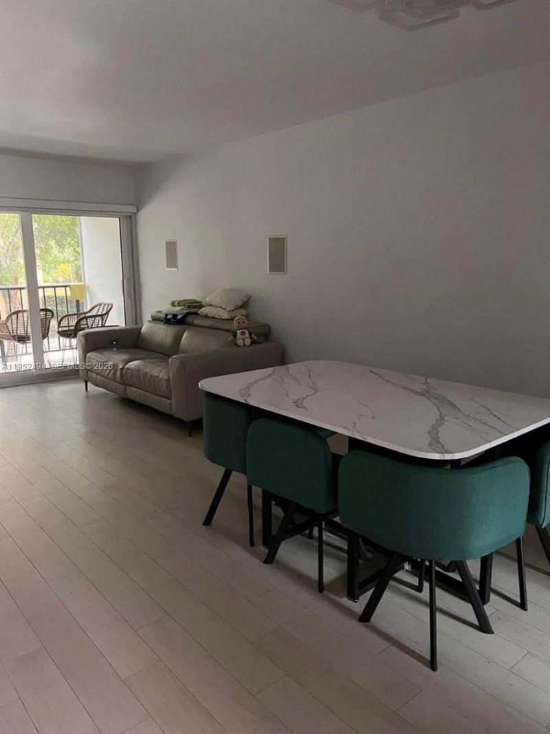 201 178th Dr, Unit 231, Sunny Isles Beach, FL 33160 Photo