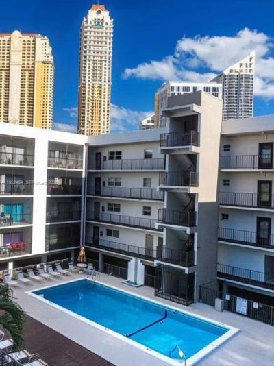 201 178th Dr, Unit 231, Sunny Isles Beach, FL 33160 Photo