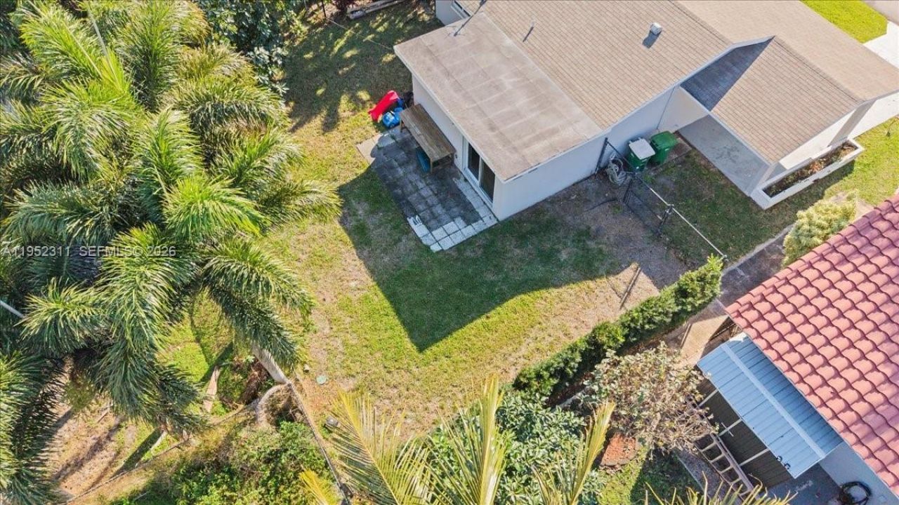 5402 NW 25th Ter, Tamarac, FL 33309 Photo
