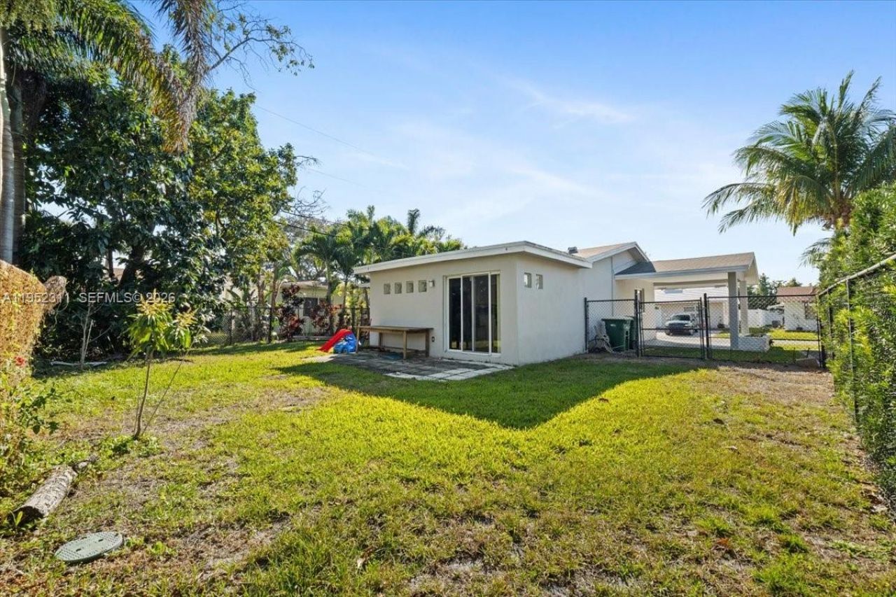 5402 NW 25th Ter, Tamarac, FL 33309 Photo