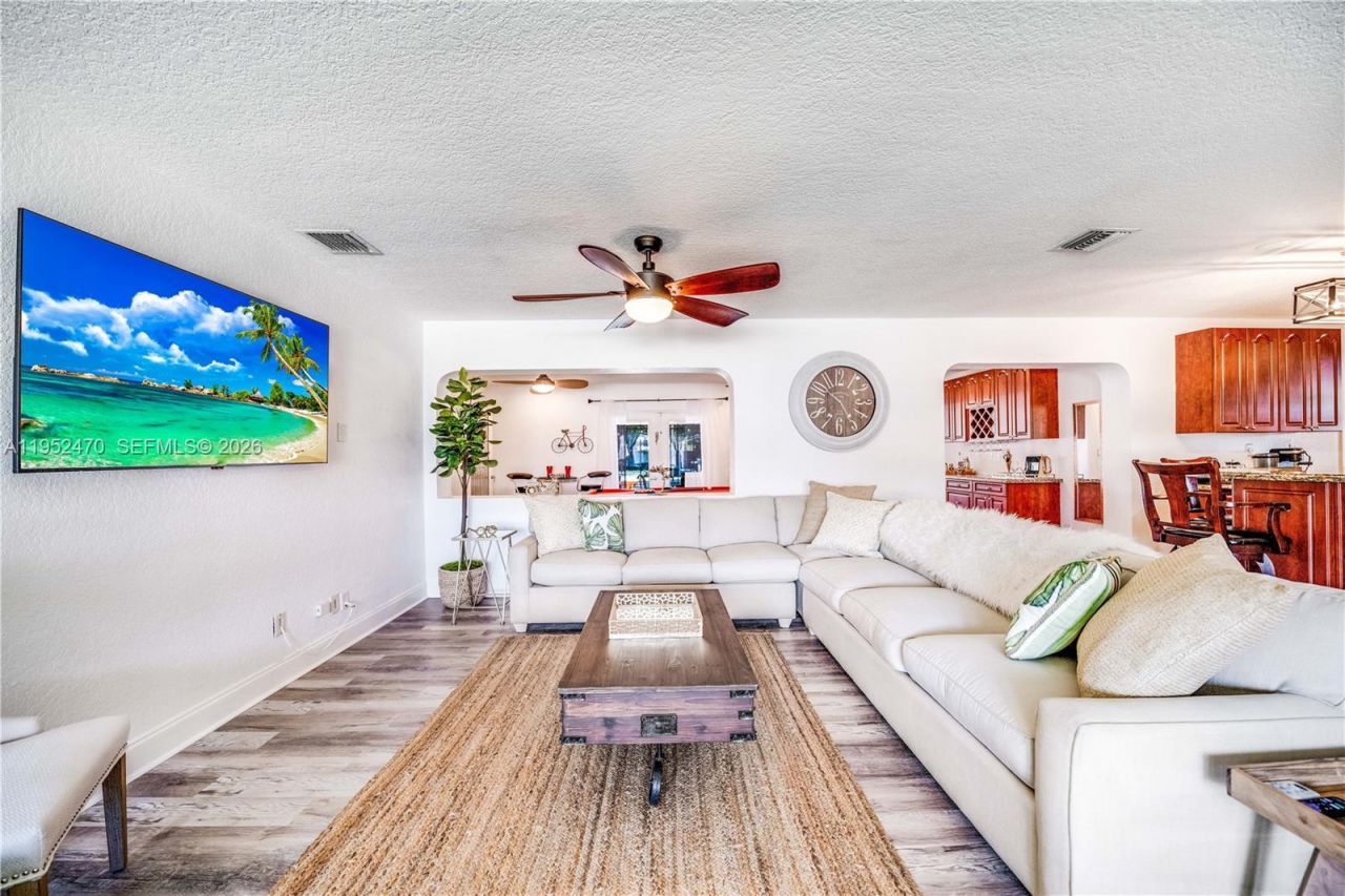 1230 NE 23rd Ct, Pompano Beach, FL 33064 Photo