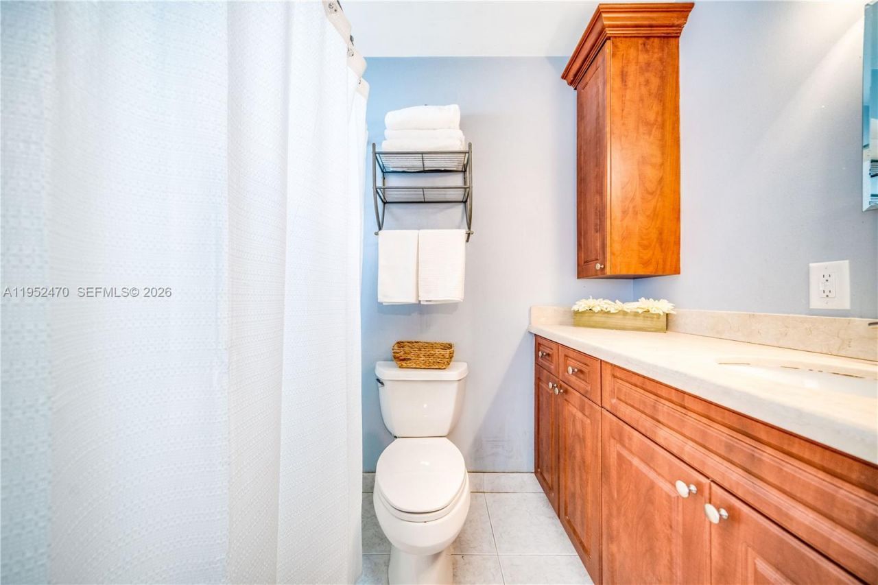 1230 NE 23rd Ct, Pompano Beach, FL 33064 Photo