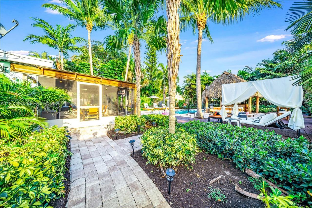 1230 NE 23rd Ct, Pompano Beach, FL 33064 Photo