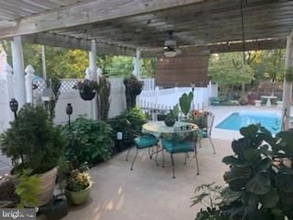 933 KENWOOD DRIVE, HAGERSTOWN, MD 21740