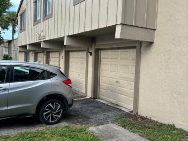 2148 NW 57th Avenue, Unit 14-E, Lauderhill, FL 33313