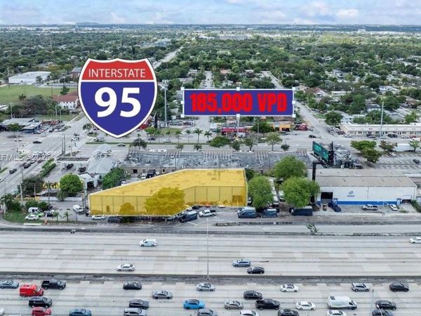 660 NW 137th St , North Miami, FL 33168