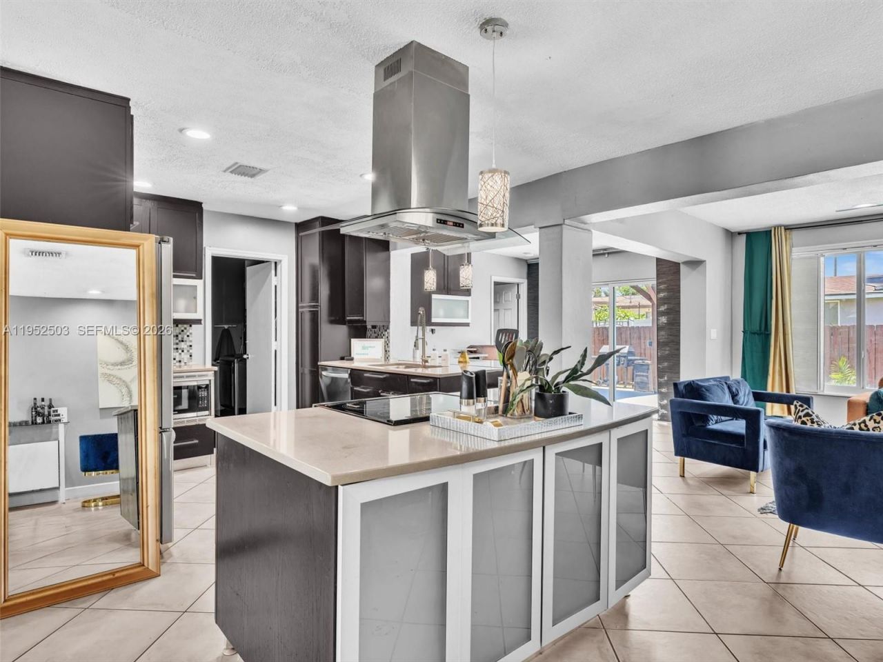 8581 NW 15th Ct, Pembroke Pines, FL 33024 Photo