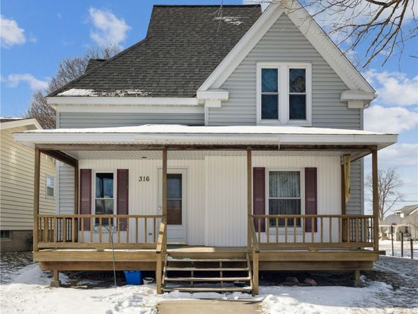 316 Ely Street, Walker, IA 52352