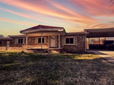 1615 Vaughn Ridge Road, London, KY 40741