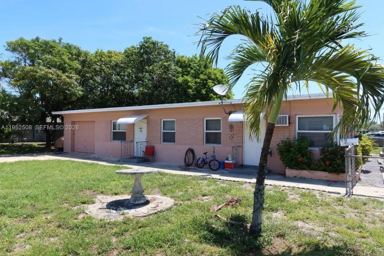 205 SE 10th St, Hallandale Beach, FL 33009 Photo