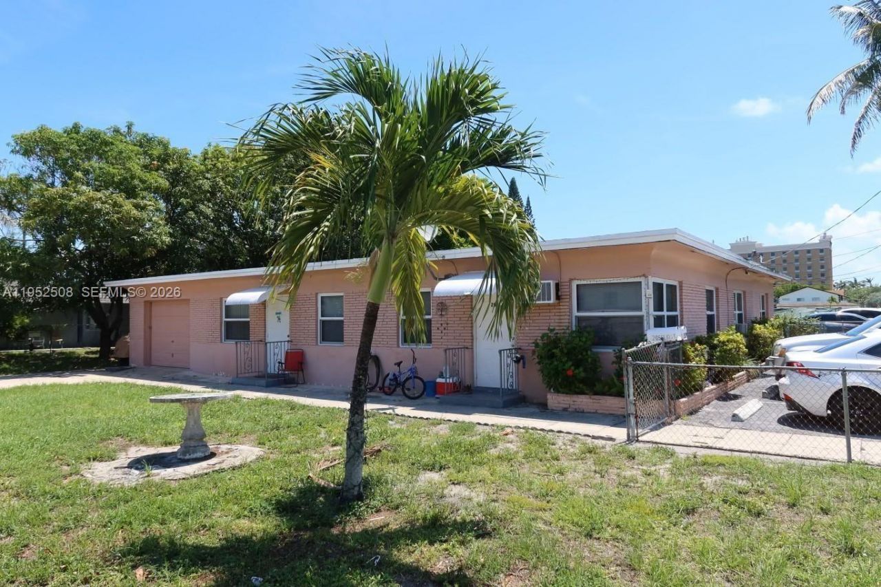 205 SE 10th St, Hallandale Beach, FL 33009 Photo
