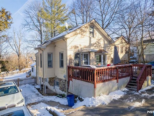 20 Alpine Road, Montville Township, NJ 07082