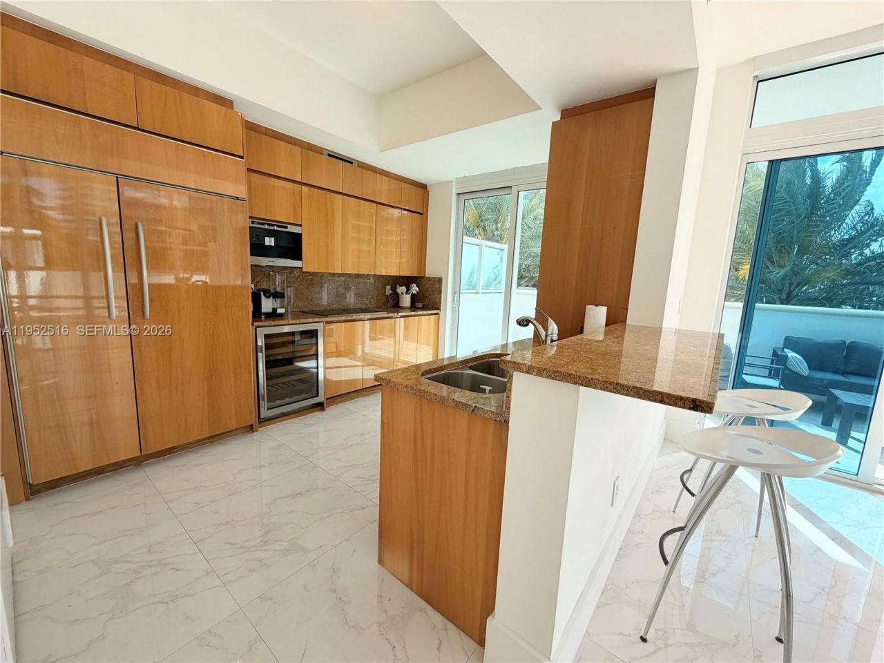 50 S Pointe Dr, Unit LOFT4, Miami Beach, FL 33139 Photo