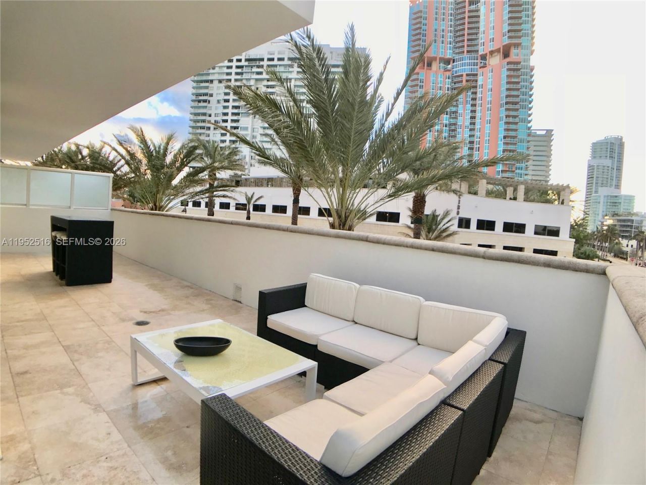 50 S Pointe Dr, Unit LOFT4, Miami Beach, FL 33139 Photo