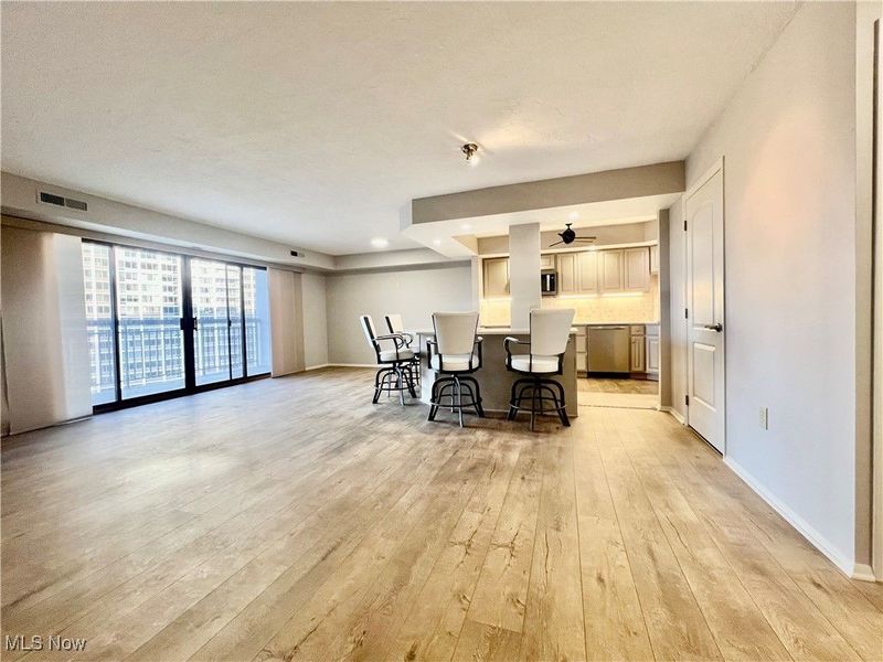 12550 Lake Avenue, Unit 904, Lakewood, OH 44107 Photo 14