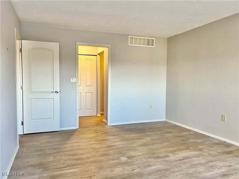12550 Lake Avenue, Unit 904, Lakewood, OH 44107 Photo 23