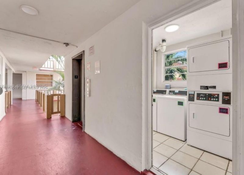 4655 Palm Ave , Unit 204, Hialeah, FL 33012 Photo