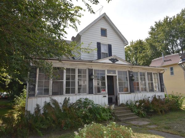 519 W CHESTNUT Street, Mason City, IL 62664