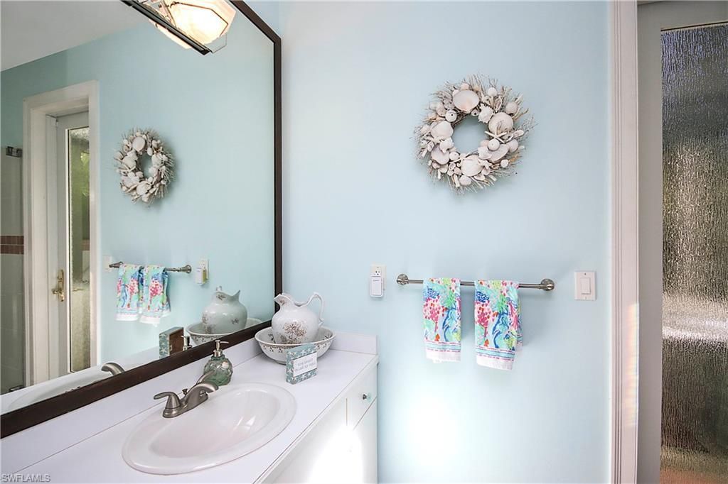 2548 Wulfert Rd, Sanibel, FL 33957 Photo