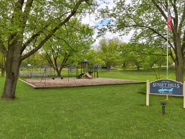 Lt17 Forest Dr, Unit Lt18, Geneva, WI 53147