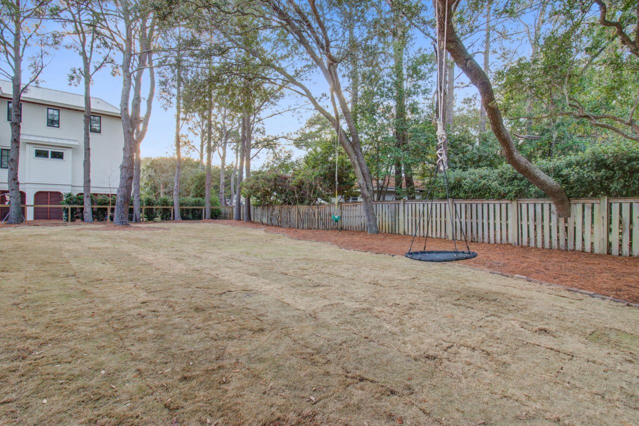 2918 Middle Street Photo 10