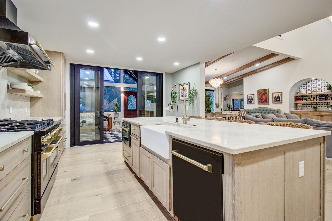 2918 Middle Street Photo 22