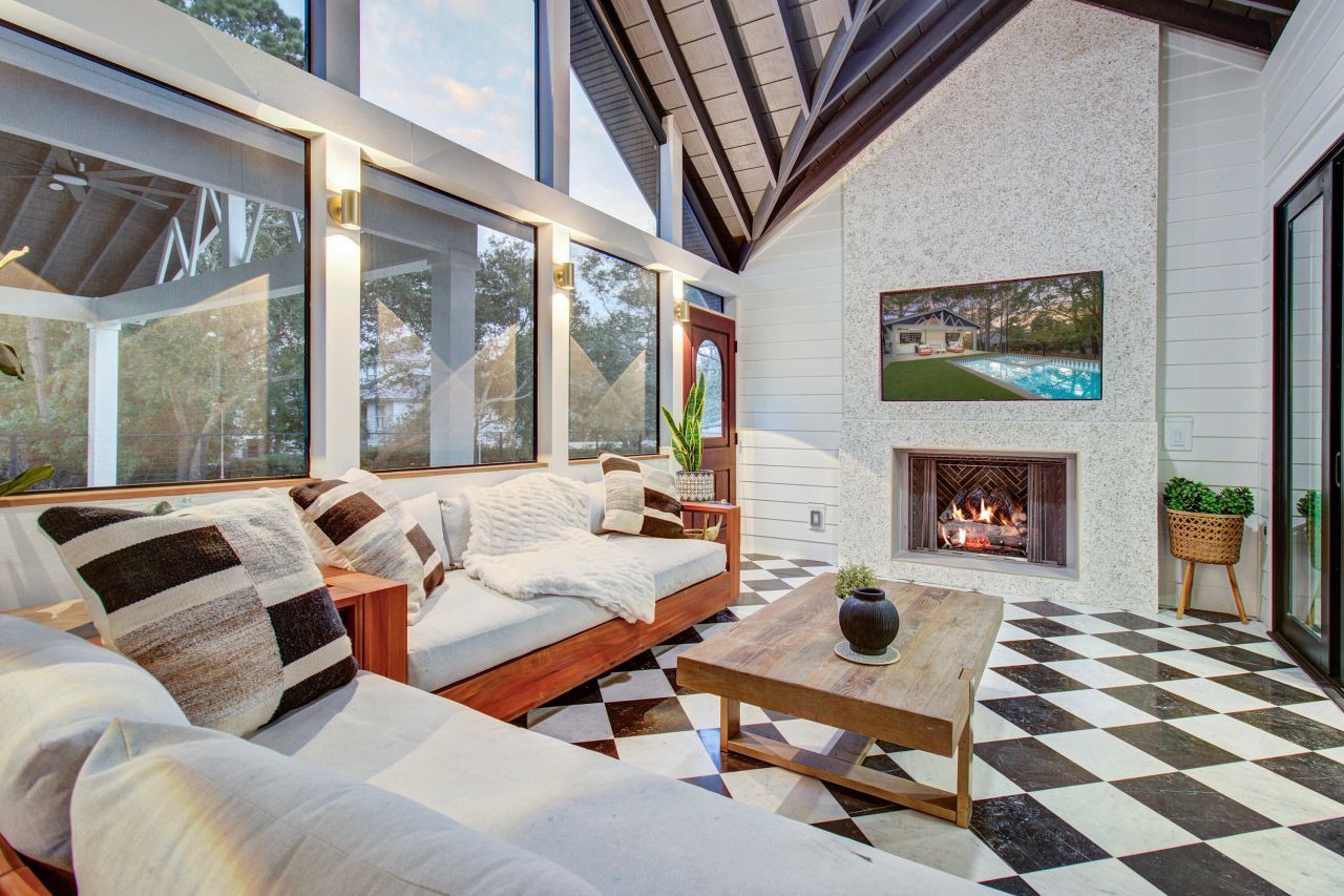 2918 Middle Street Photo 24