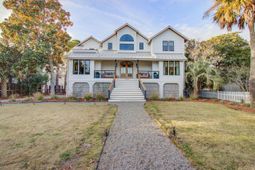 2918 Middle Street photo 4