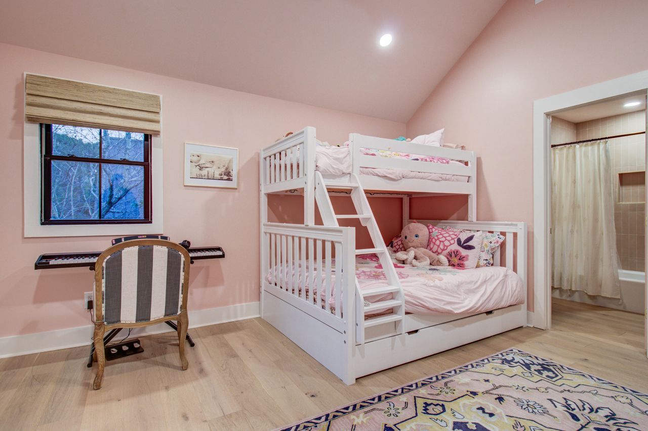 2918 Middle Street Photo 49