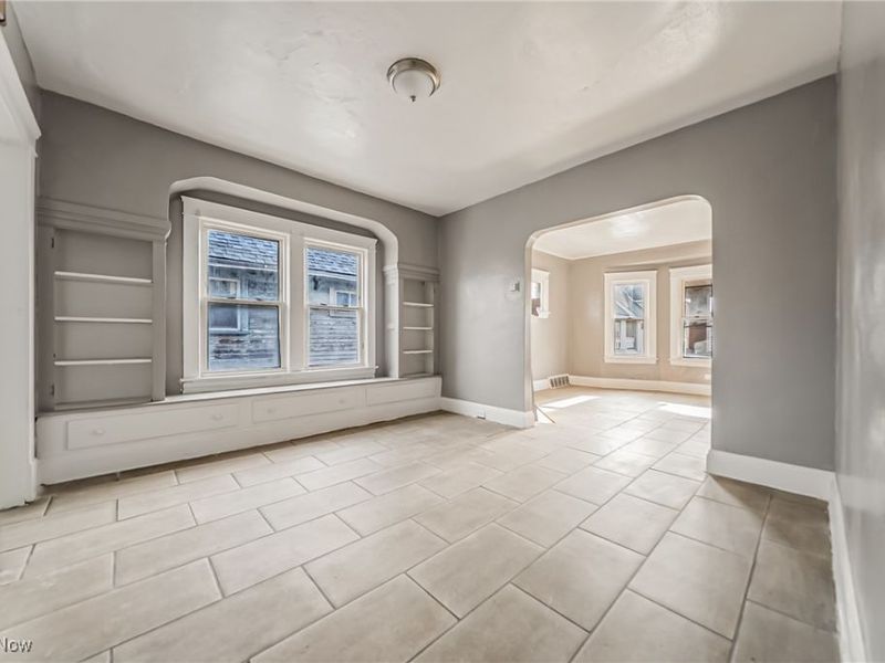 12521 Locke Avenue, Cleveland, OH 44108 Photo 25