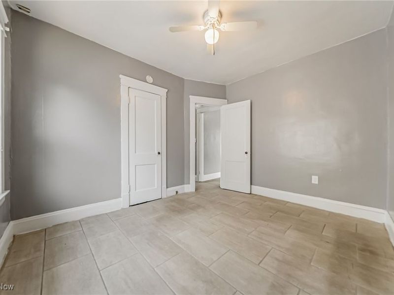 12521 Locke Avenue, Cleveland, OH 44108 Photo 34