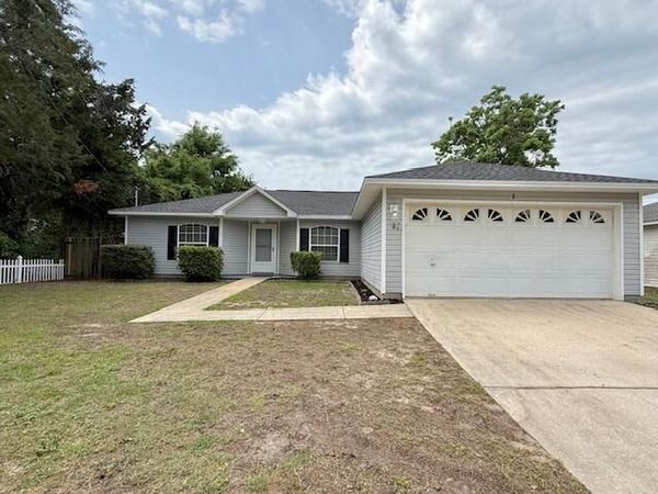 2 Stowe Road, Mary Esther, FL 32569