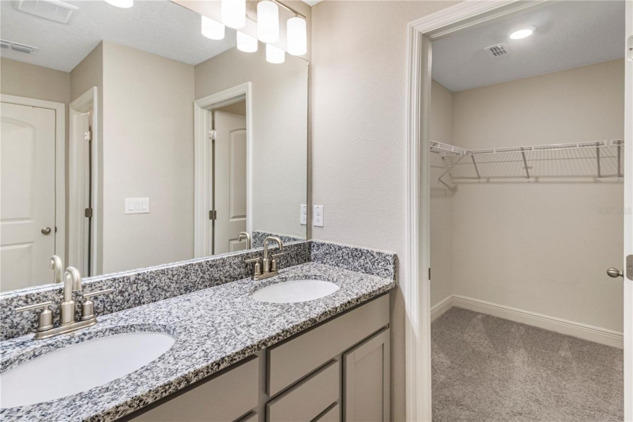 7326 34th Court E, Sarasota, FL 34243 Photo