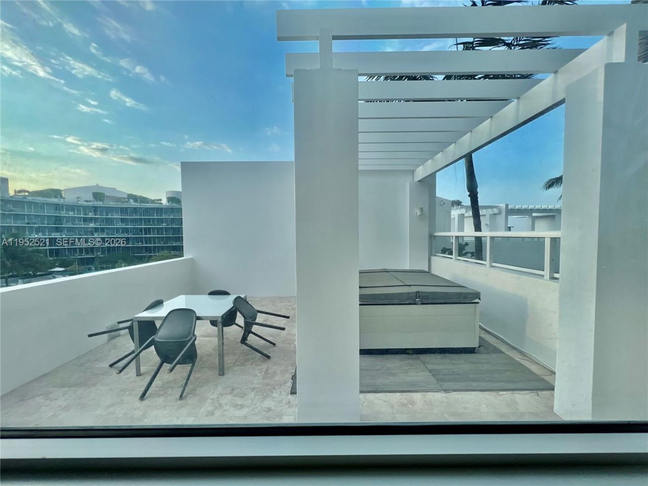 50 S Pointe Dr, Unit LOFT5, Miami Beach, FL 33139 Photo