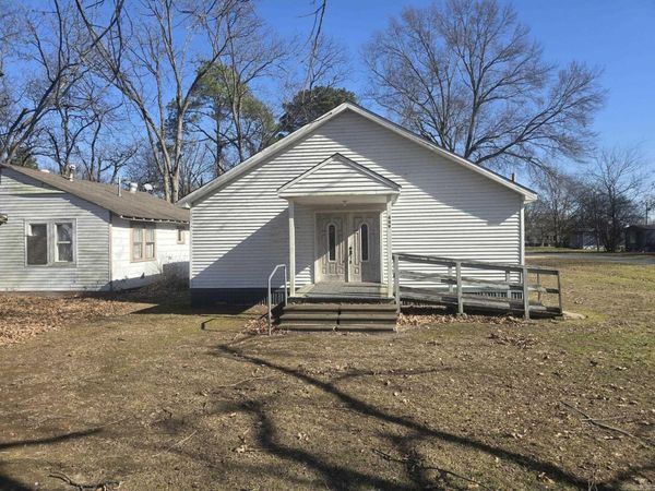 409 Division South Street, Humphrey, AR 72073