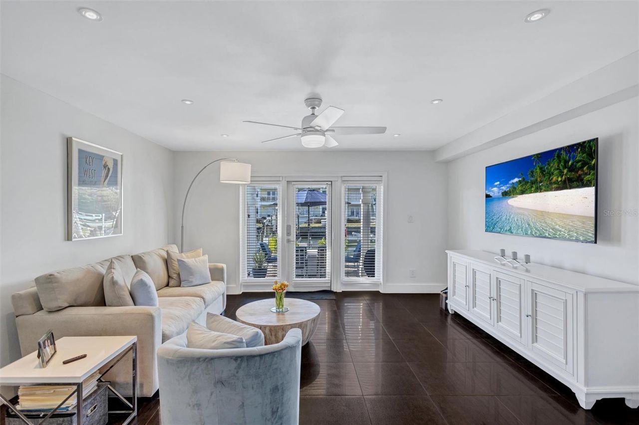 4799 Coquina Key Drive Se, Saint Petersburg, FL 33705 Photo