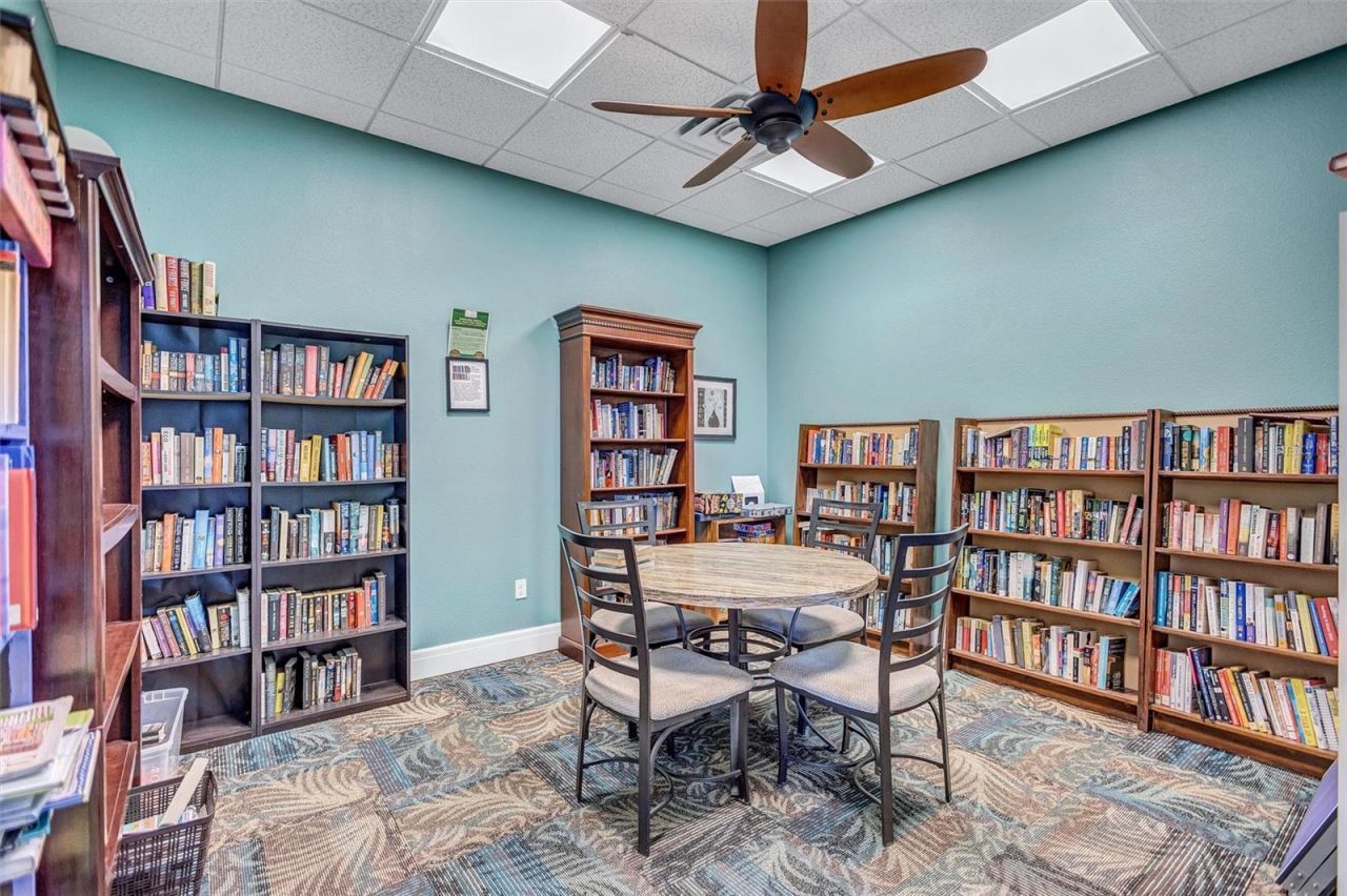 4799 Coquina Key Drive Se, Saint Petersburg, FL 33705 Photo