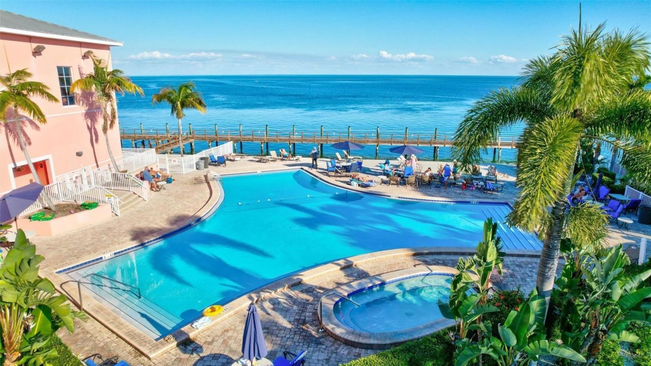 4799 Coquina Key Drive Se, Saint Petersburg, FL 33705 Photo