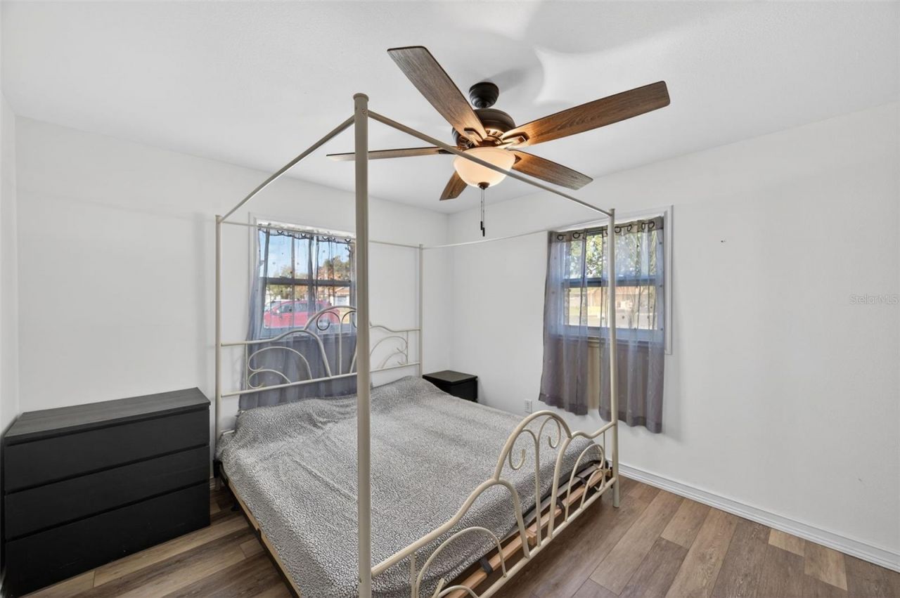 5900 Cypress Street N, Saint Petersburg, FL 33703 Photo