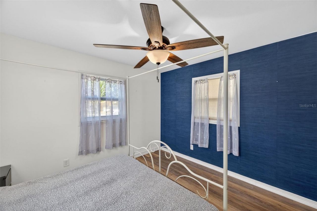 5900 Cypress Street N, Saint Petersburg, FL 33703 Photo