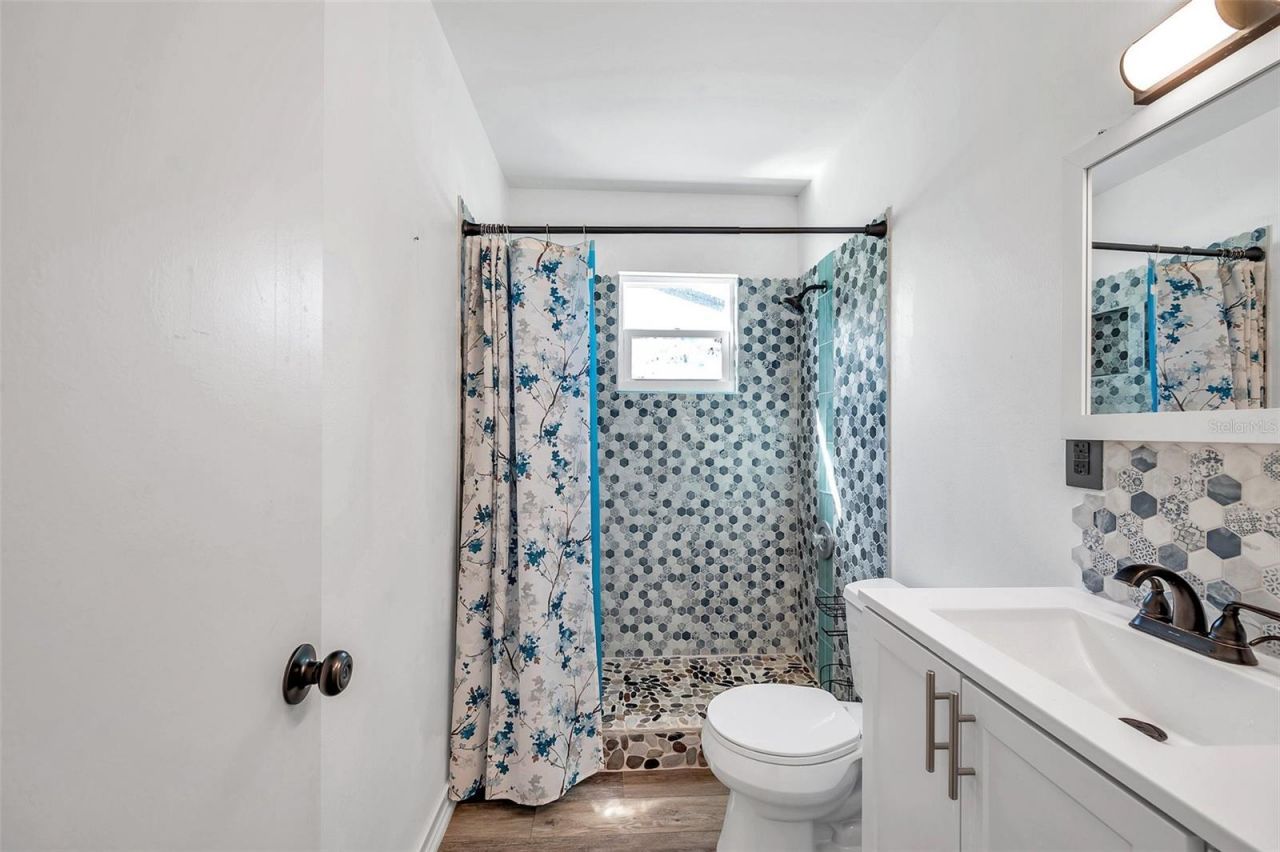 5900 Cypress Street N, Saint Petersburg, FL 33703 Photo