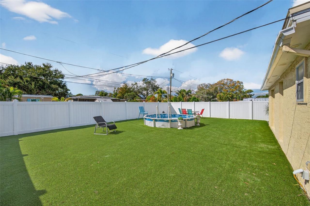 5900 Cypress Street N, Saint Petersburg, FL 33703 Photo