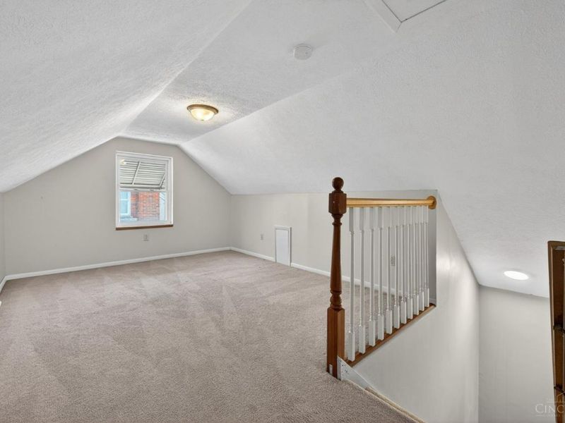 2258 Hunt Road, Reading, OH 45215 Photo 23