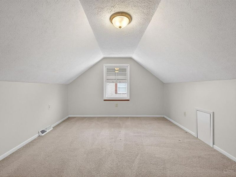 2258 Hunt Road, Reading, OH 45215 Photo 24