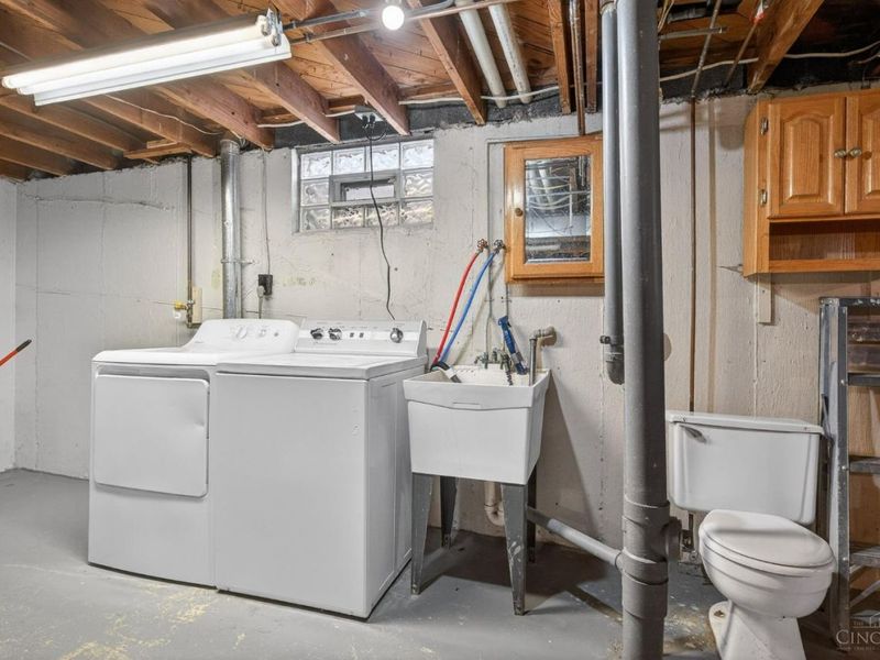 2258 Hunt Road, Reading, OH 45215 Photo 30