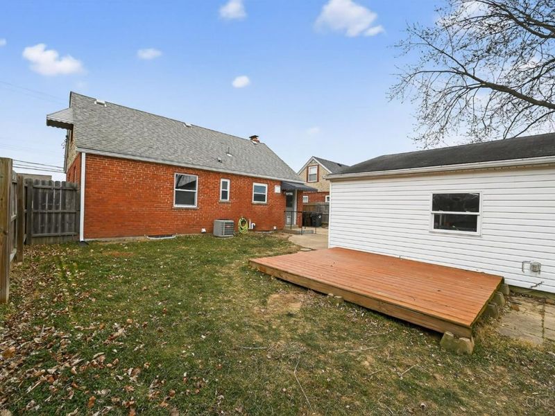 2258 Hunt Road, Reading, OH 45215 Photo 34