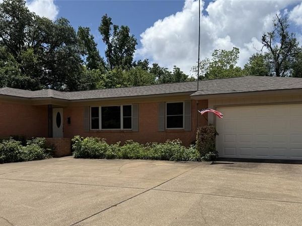 2015 E 5th Street, Tyler, TX 75701