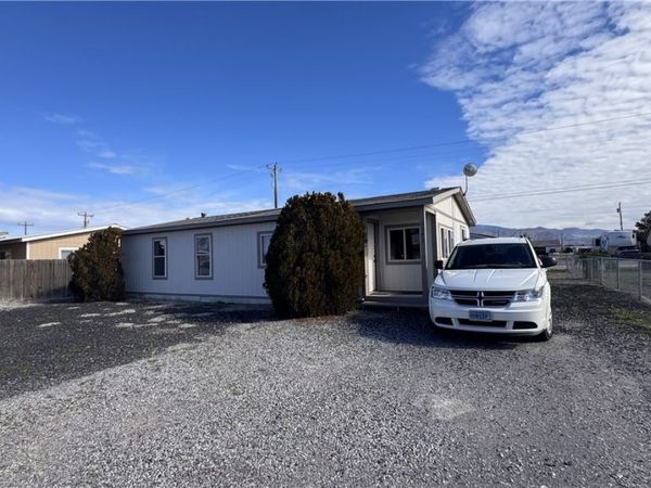 1171 S Comstock Circle, Pahrump, NV 89048