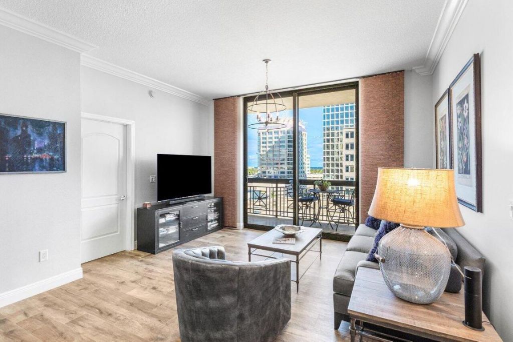 801 S Olive Avenue, Unit 908, West Palm Beach, FL 33401 Photo