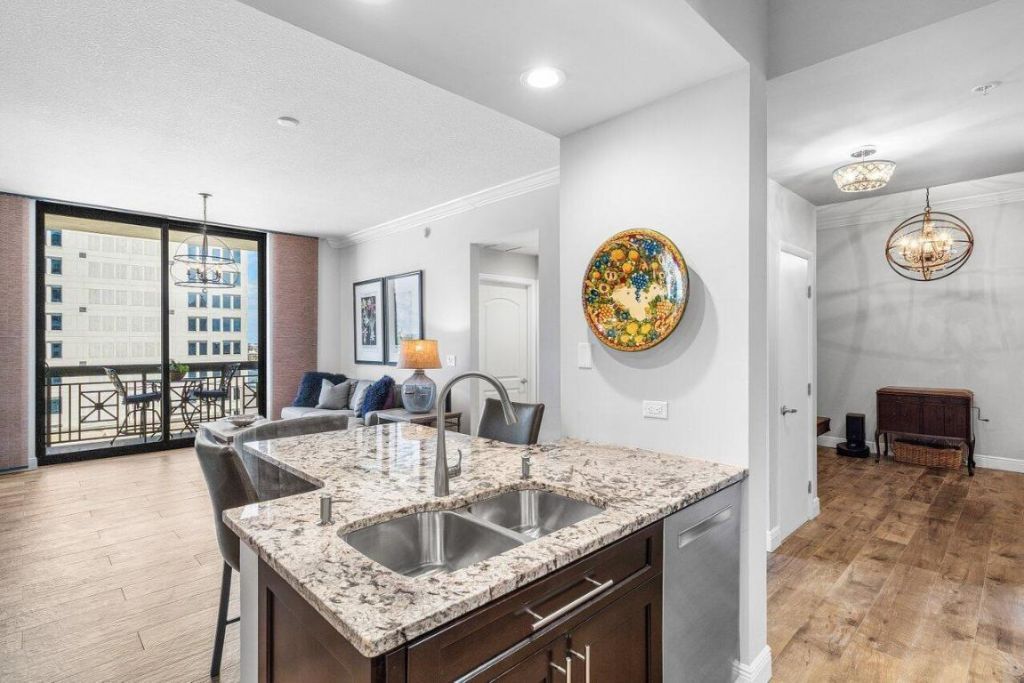 801 S Olive Avenue, Unit 908, West Palm Beach, FL 33401 Photo